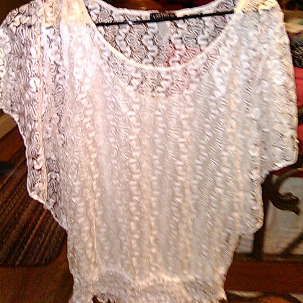 Boutique off white lace w/liner.